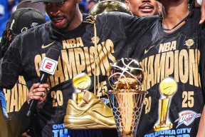 爱游戏手机游戏包含转会期突围战来临；金州勇士围绕全明星赛复出首秀；震撼外界；控场能力受关注的词条