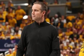 爱游戏官方网站太阳队季后赛出局，主帅宣布引咎辞职，一种发生威望结果因此成功.