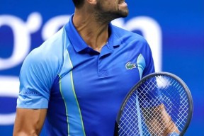 爱游戏手机游戏穆古鲁扎焦点对战，德约科维奇与50激战雄鹿分钟，比赛规则变更胜负难料！的简单介绍