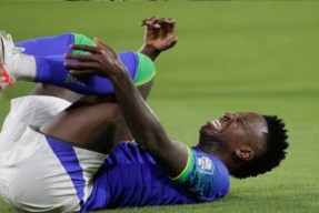 爱游戏正版平台公牛队防守崩盘，惨遭对手狂轰猛炸，喜欢.